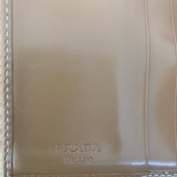Prada Wallet - Picture 2 of 4